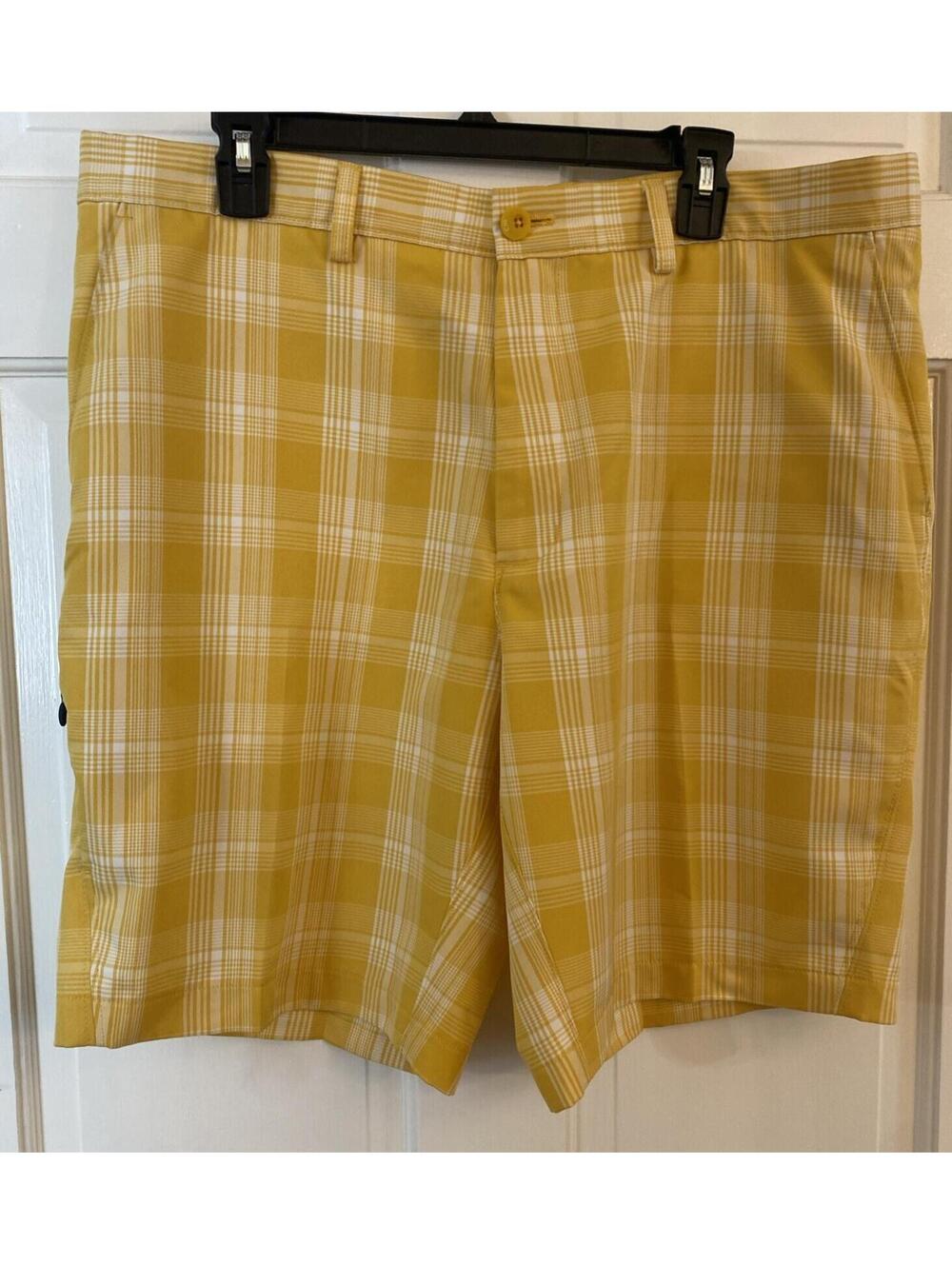 Haggar C18 Shorts Men's 38 Yellow/White Plaid Flat Front Golf Bermuda Sport